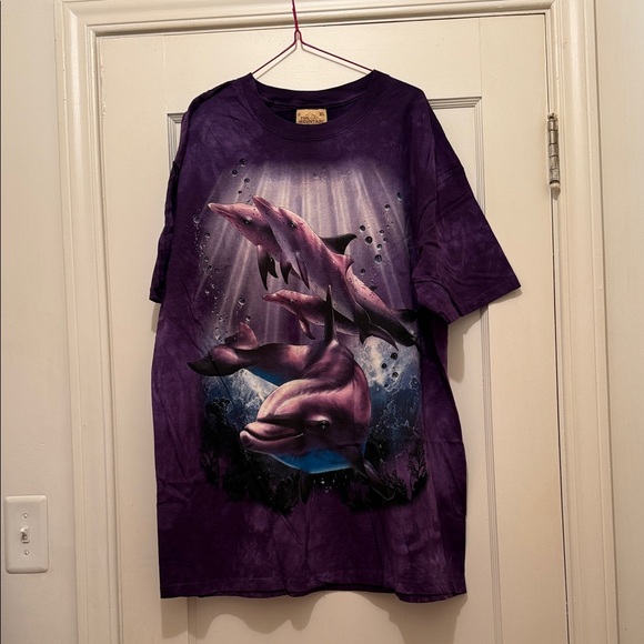*NWT* The Mountain Purple Dolphin Short Sleeve Tee - Picture 3 of 3